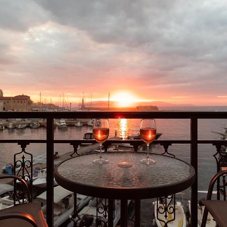 Destino Home Overlooking The Venetian Port Of Chania Chania  ภายนอก รูปภาพ