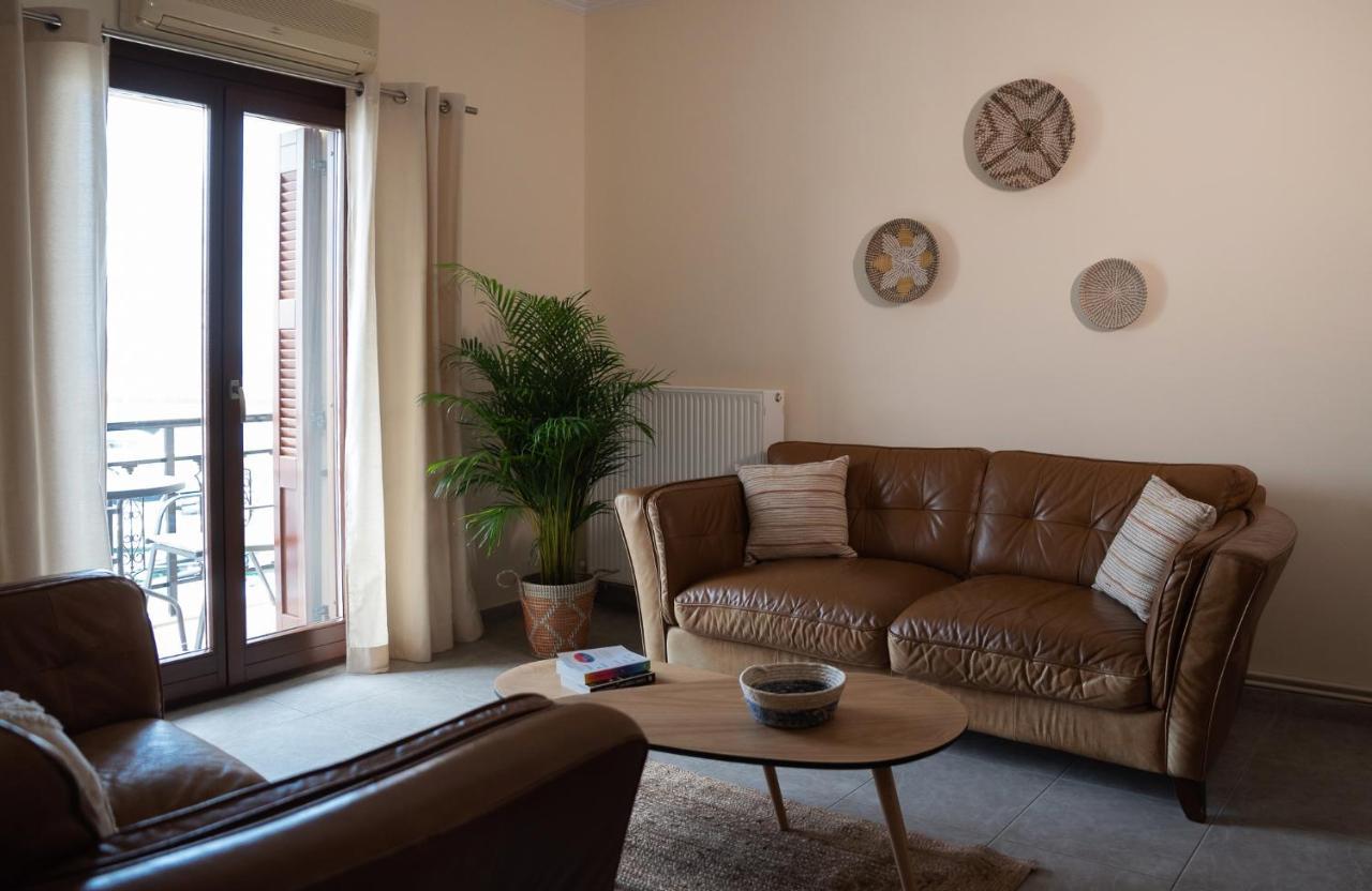 Destino Home Overlooking The Venetian Port Of Chania Chania  ภายนอก รูปภาพ