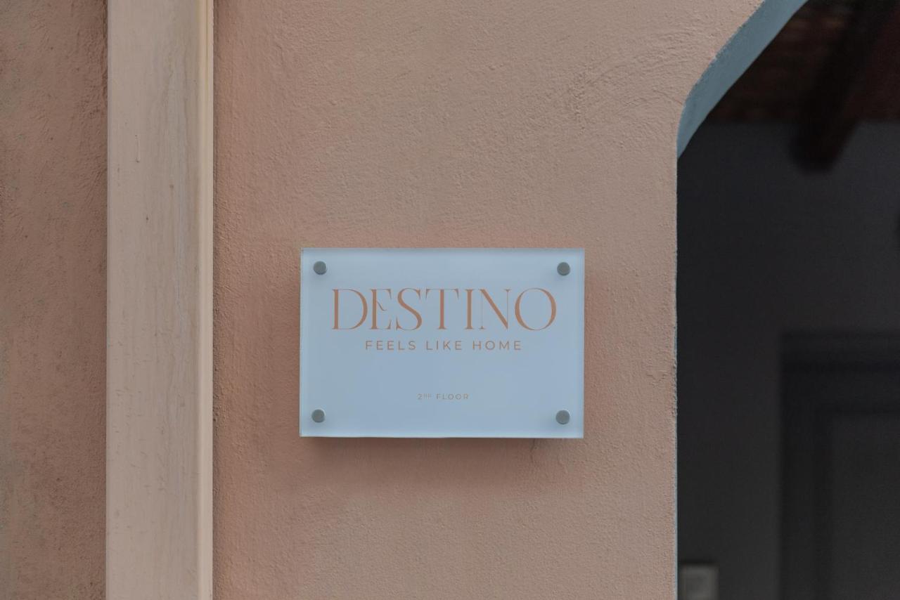 Destino Home Overlooking The Venetian Port Of Chania Chania  ภายนอก รูปภาพ