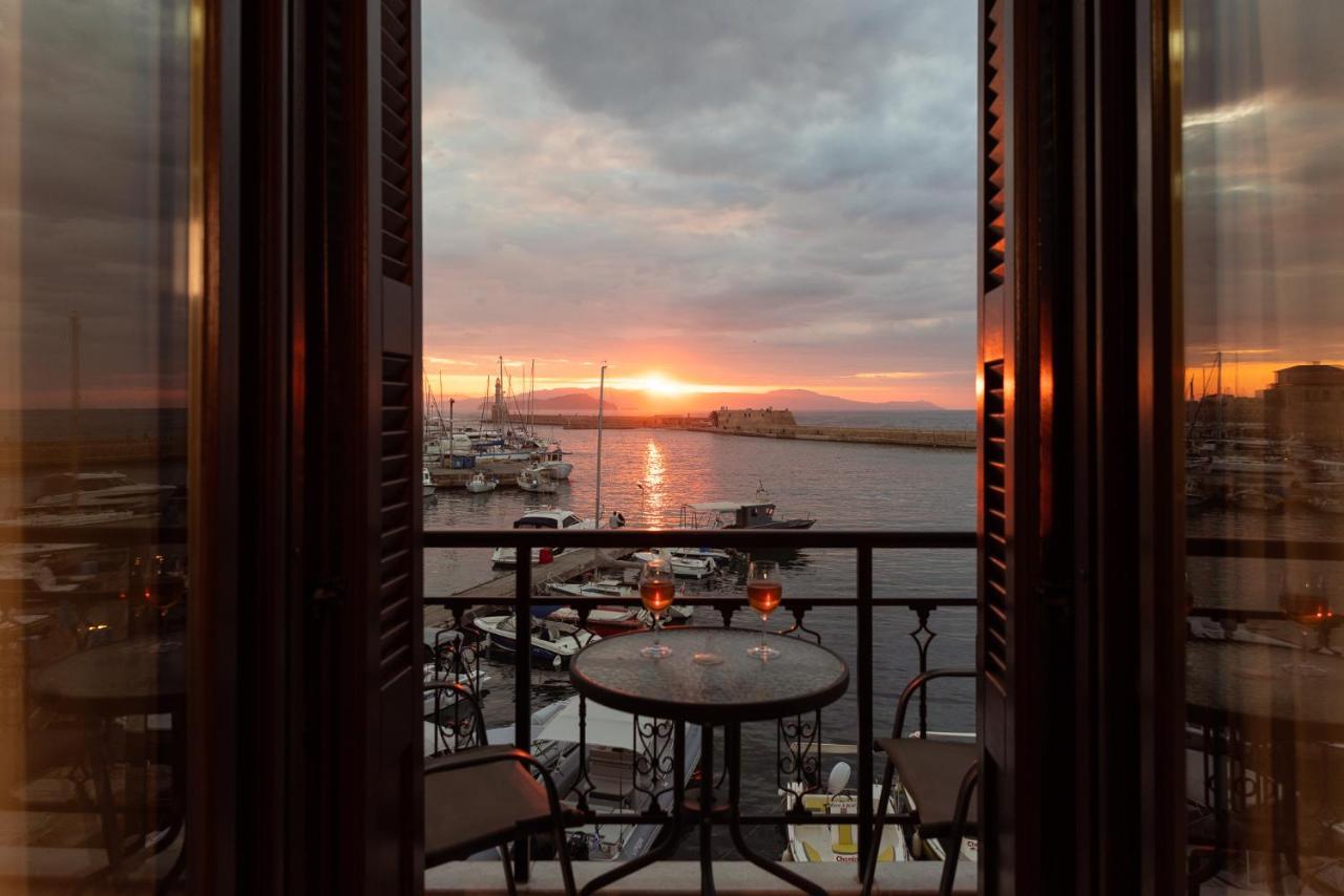 Destino Home Overlooking The Venetian Port Of Chania Chania  ภายนอก รูปภาพ