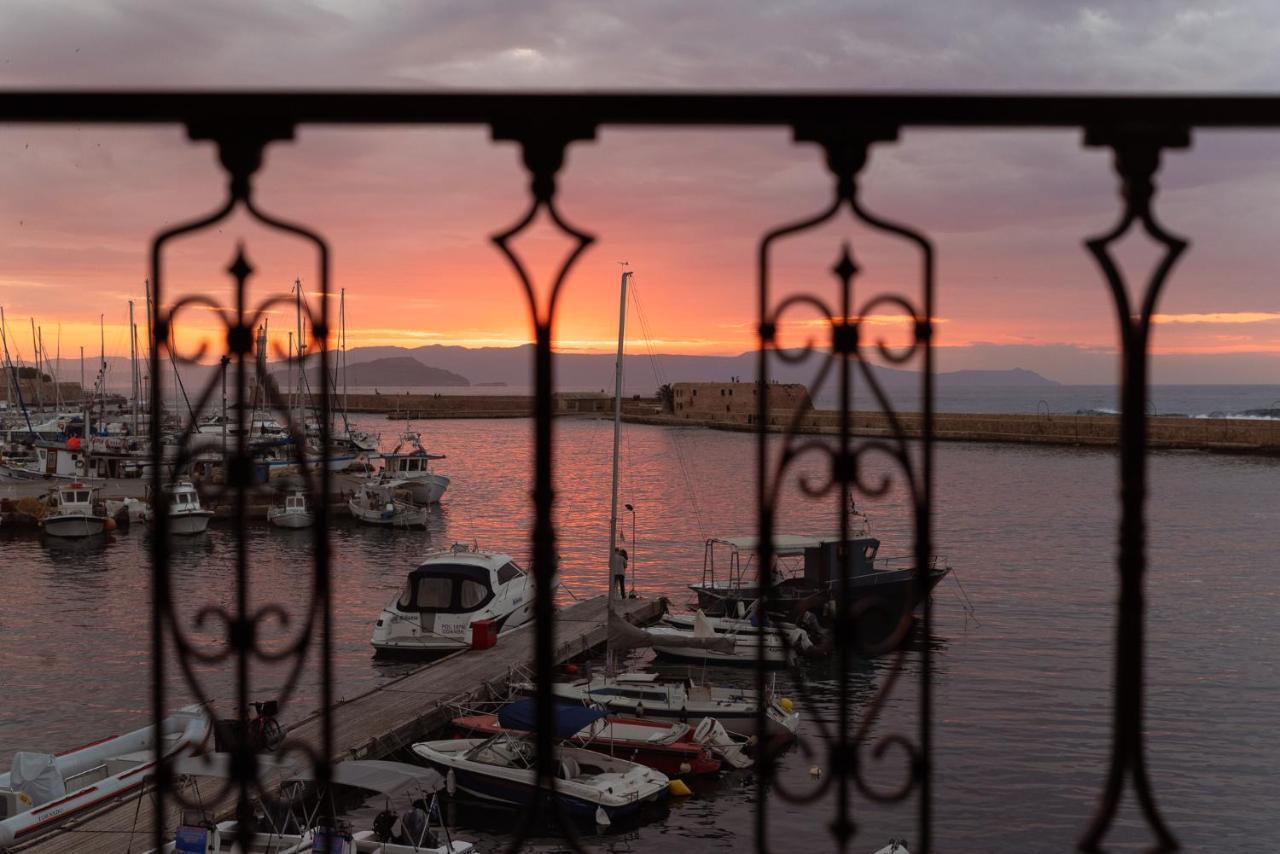 Destino Home Overlooking The Venetian Port Of Chania Chania  ภายนอก รูปภาพ